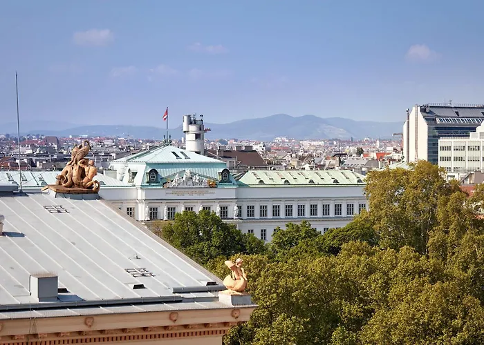 Imperial, A Luxury Collection Hotel, Hotel